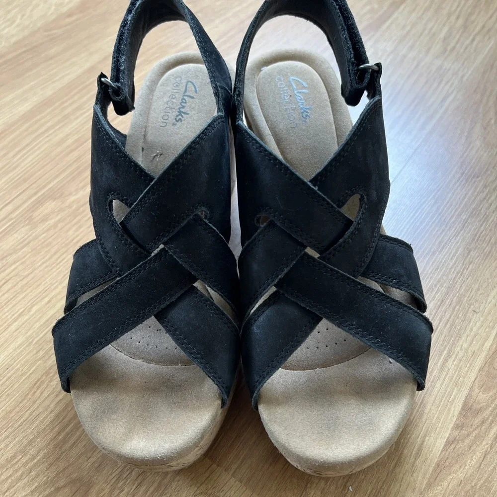 Clarks Rose Wedge Sandal Womens Size 9 Black Ultimate Comfort Nubuck Leather 40